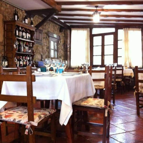 Meson El Pucheru Hotel Barcenaciones Luaran gambar